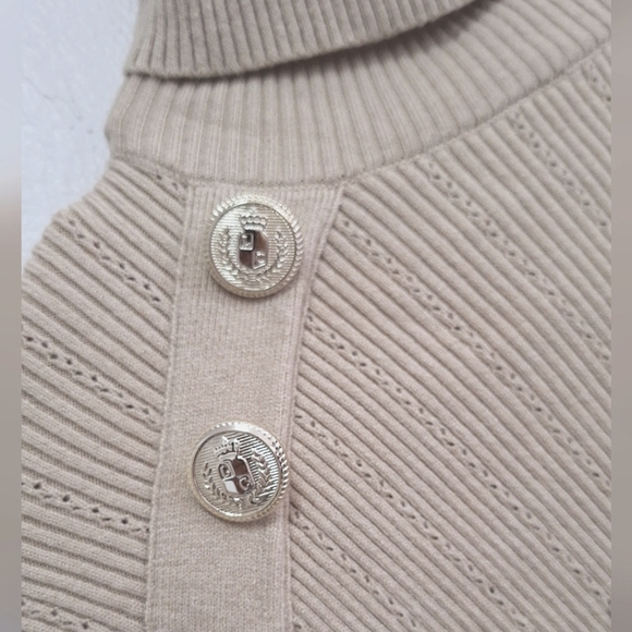 Bebe Beige Mock Neck Rib Knit Long Sleeve Buttons Women's Sweater Size L - Picture 5 of 10